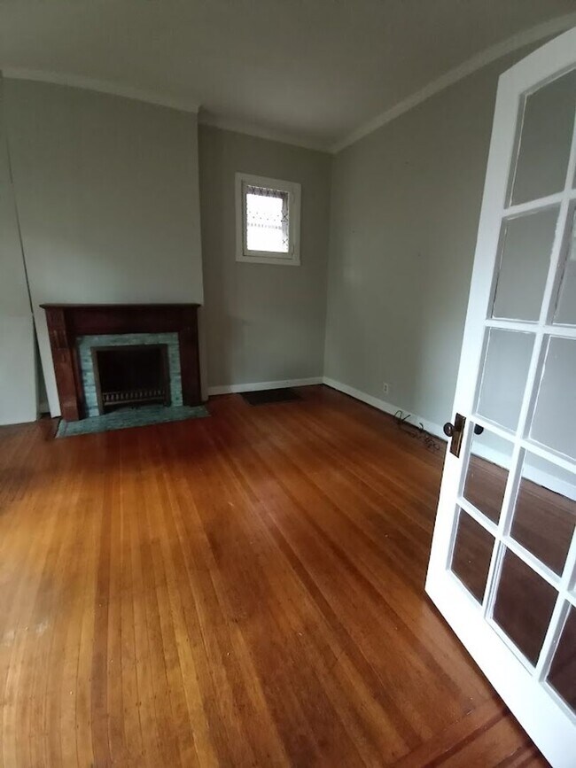 Building Photo - 415 Belgravia Ct