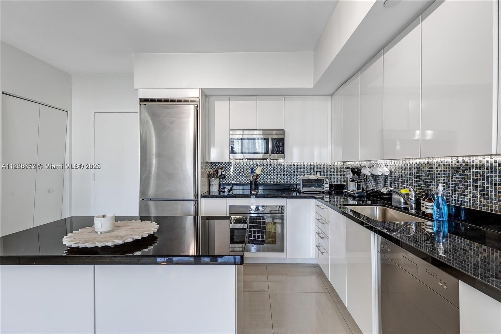 Building Photo - 92 SW 3rd St