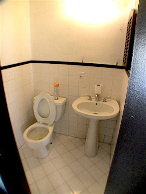 Half Bath - 401 Sunshine Dr