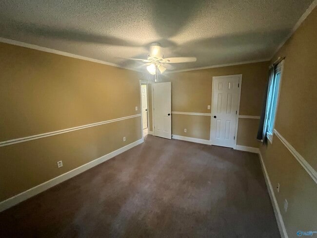 Building Photo - 14909 Clovercrest Dr SE