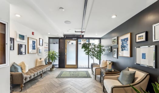 Building Photo - 1875 Mission St