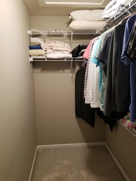 Master walk-in closet - 2nd floor - 923 Blodgett St SE