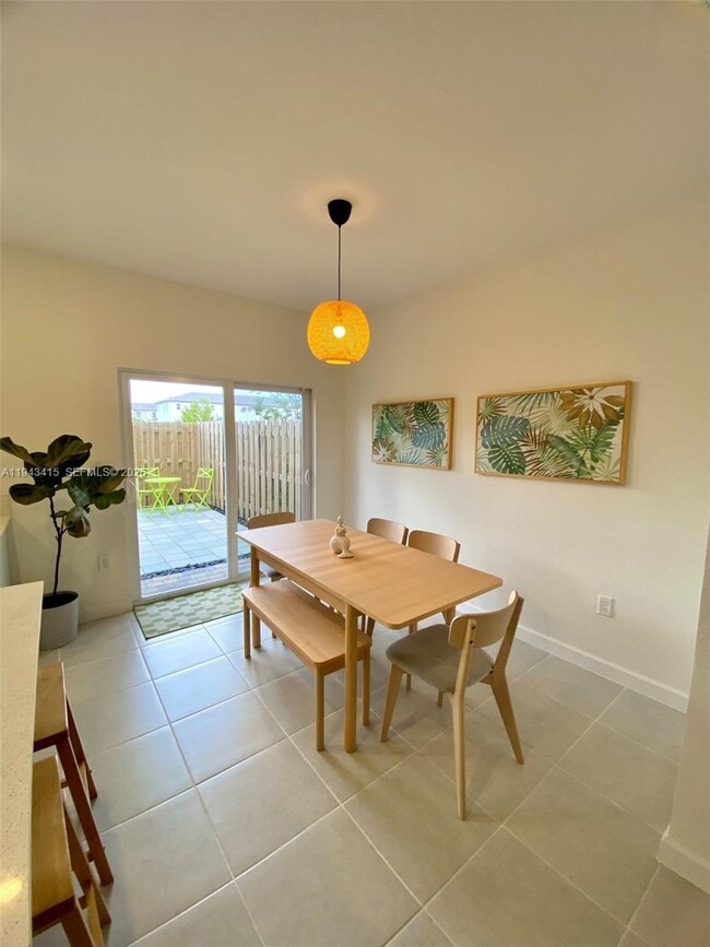 Building Photo - 2627 SE 28th Dr