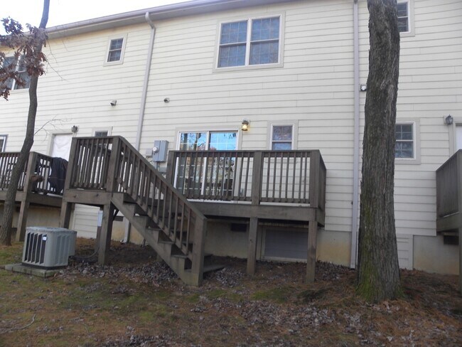 Building Photo - Arden 2 Bedroom Townhome:  First Month Free