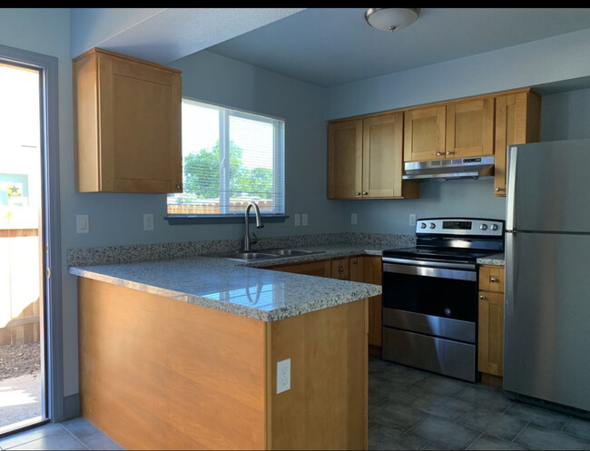 Granite counters, new cabinets, sm backyard - 8651 Santa Paula Way