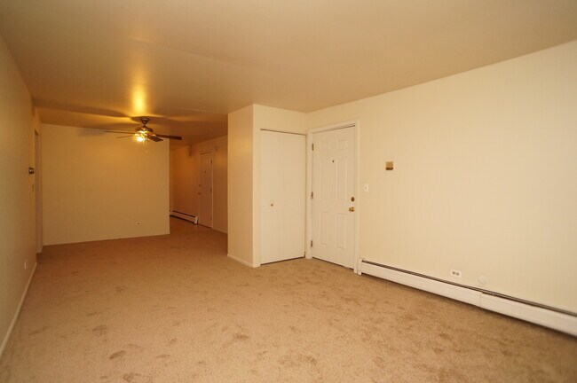 Building Photo - 1101 Florence Ave