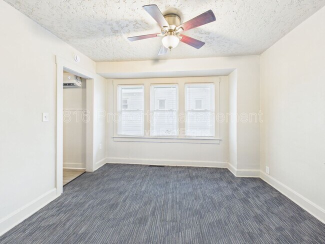 Building Photo - 4028 E 68th Terrace