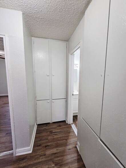 Building Photo - 1504 Sycamore St