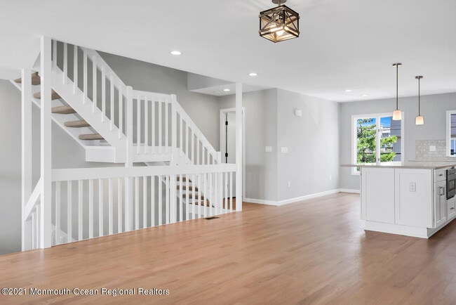 Building Photo - 1332 Ocean Ave