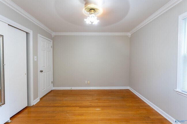 Building Photo - 425 Arthur St NW