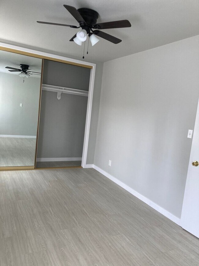Building Photo - 6337