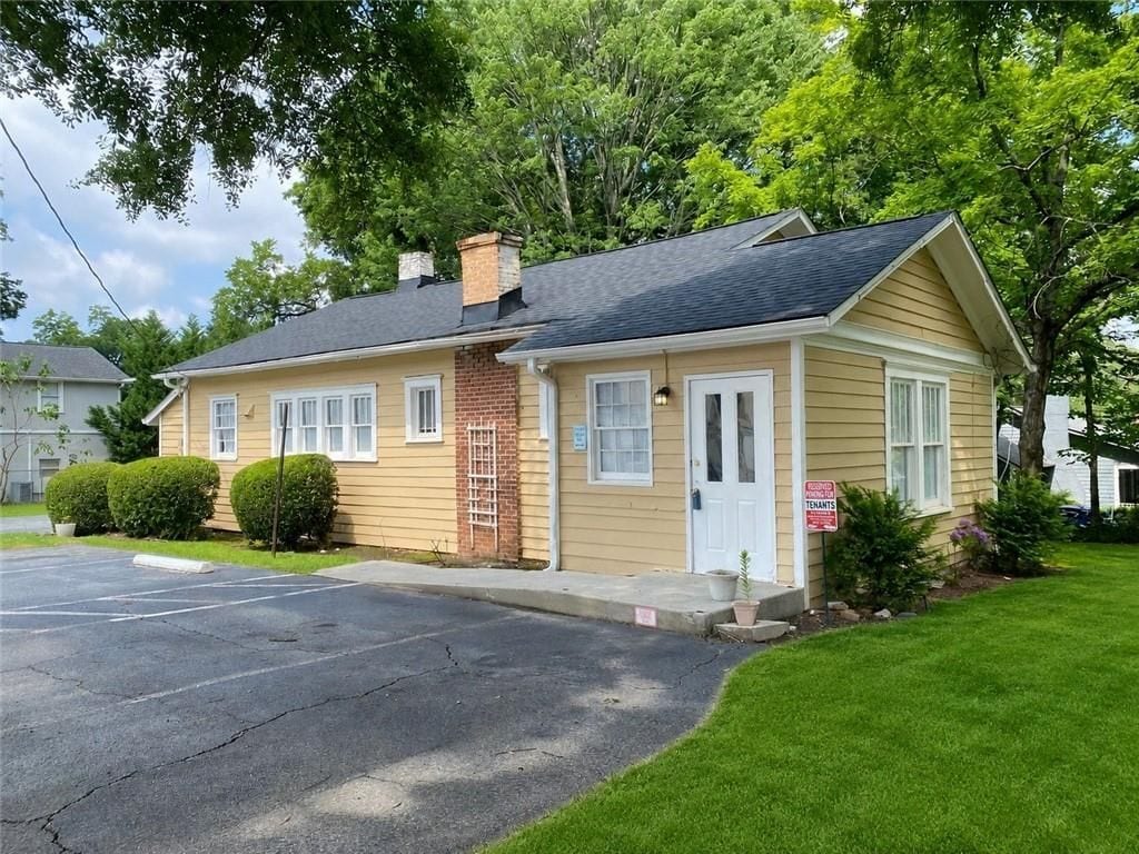 Building Photo - 175 Park Dr