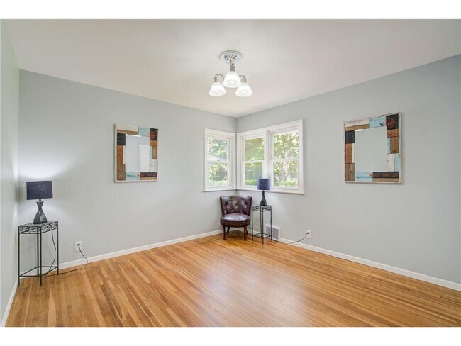 Building Photo - 5318 Kentucky Ave N