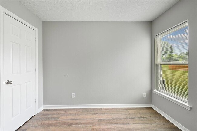 Building Photo - 1137 Clairise Ct