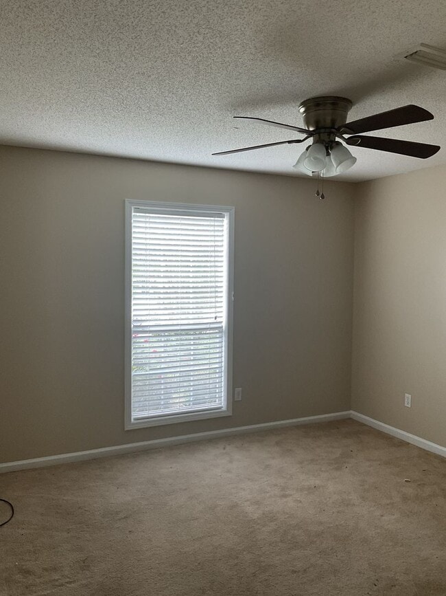 Building Photo - Windsor Garden Subdivision -