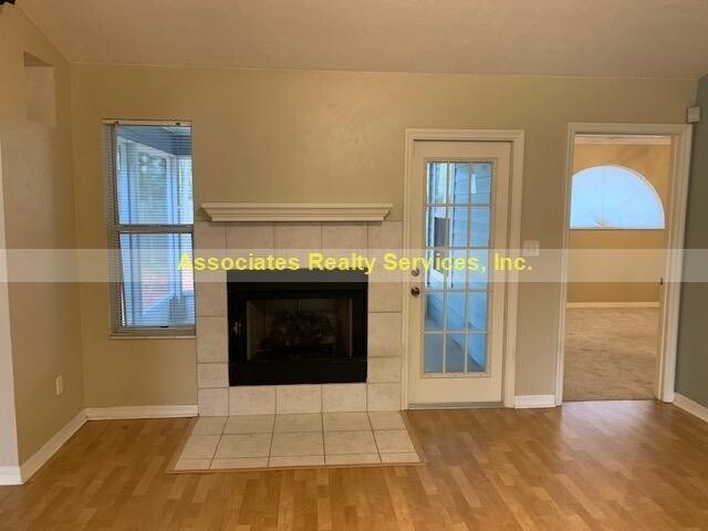 Building Photo - Cute home in Patio Homes of West end!