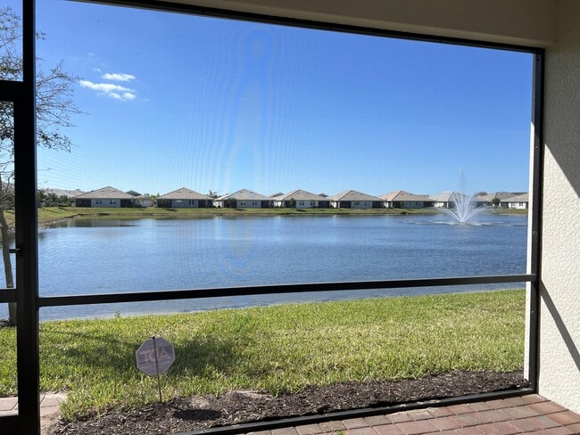 Building Photo - 1174 Tranquil Brk Dr