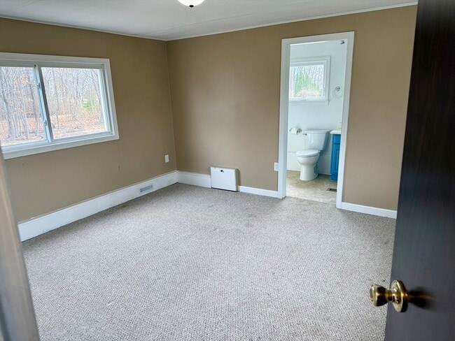 Building Photo - 12 Hayes St