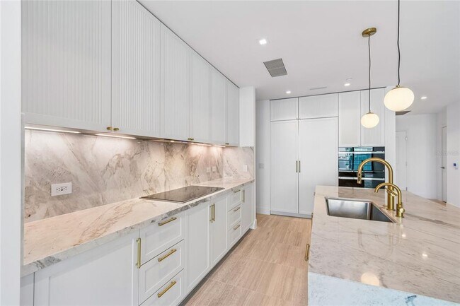 Building Photo - 3015 S Ysabella Ave