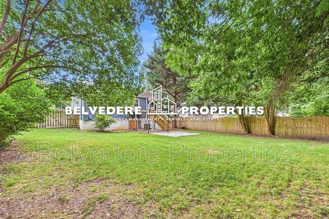 Building Photo - 1003 Cleburne St
