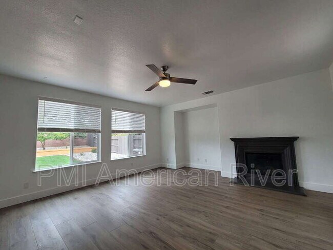 Building Photo - 4265 Thalia Way