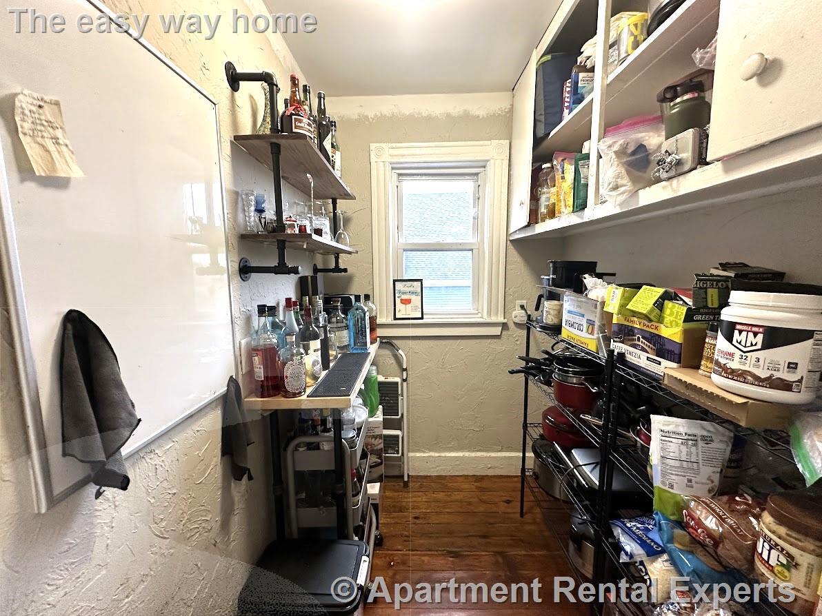 Building Photo - 9 Medford St