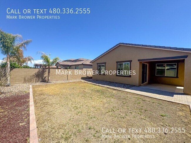 Building Photo - 4594 Kirkland Ave