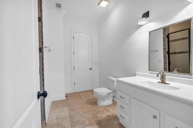 Building Photo - 115 Mount Paran Ridge