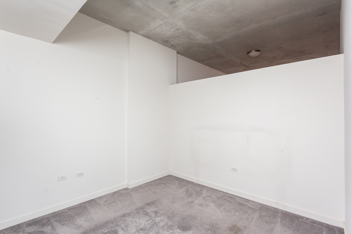 Building Photo - 235 W Van Buren St