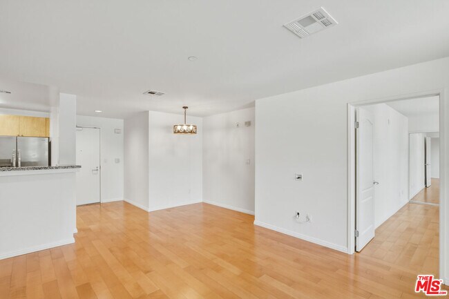 Building Photo - 12222 Wilshire Blvd