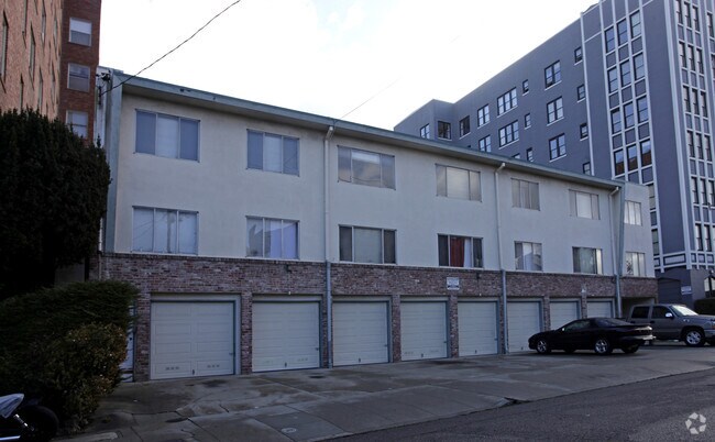 Building Photo - 280 Lenox Ave