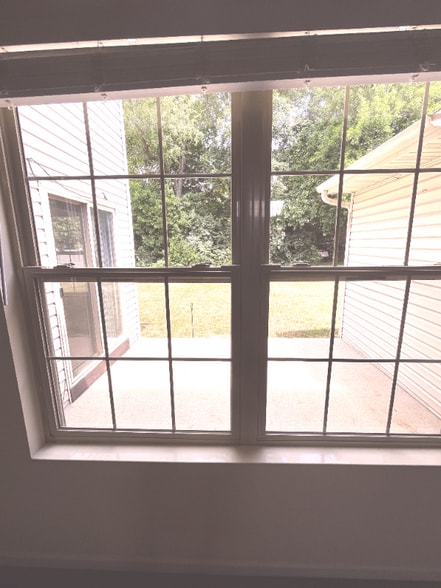 Building Photo - 1208 E Jeffery Dr