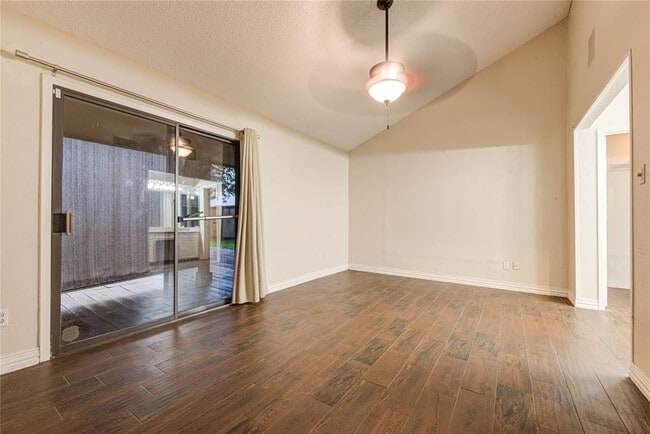 Building Photo - 10850 Kirktown Dr