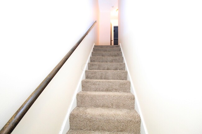 Building Photo - 4825 Dierker Rd