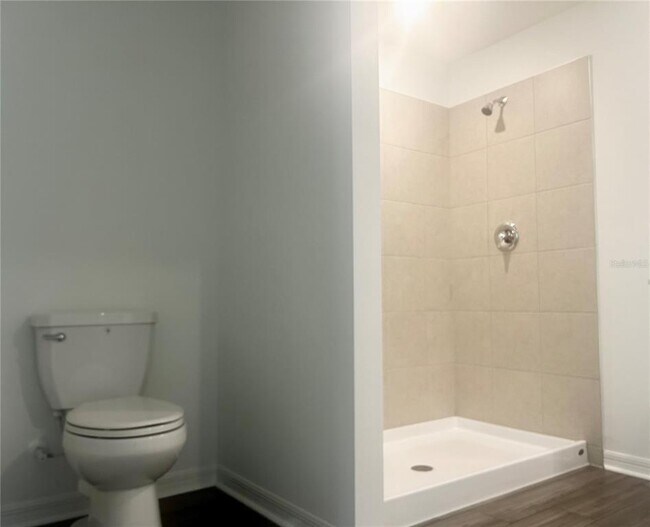 Building Photo - 3697 NE 32nd Ct