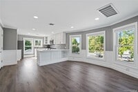 Building Photo - 7 Pulaski Rd