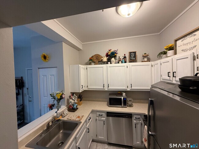 Building Photo - 55 Oil Mill Rd