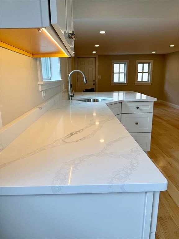 Building Photo - 15 River St