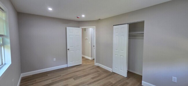 Building Photo - A Spacious 4 bedroom house for Rent !!!