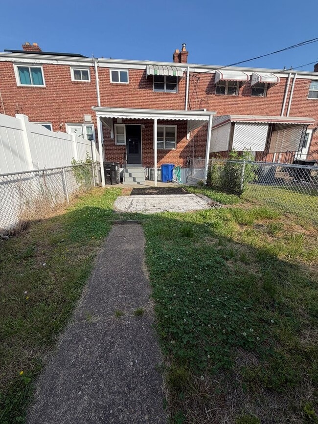 Building Photo - Your New Home!!!