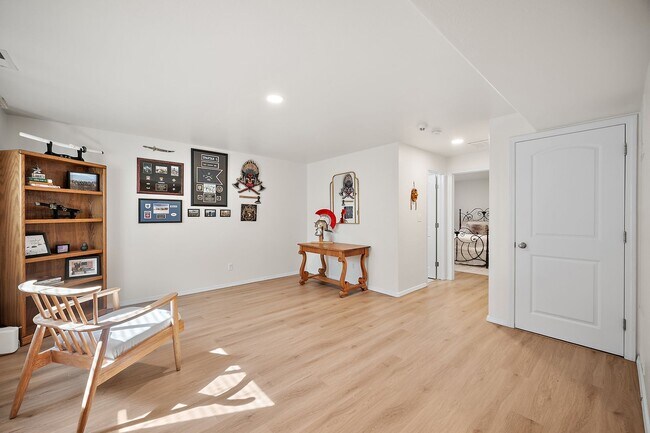 Building Photo - Beautiful Recently Renovated 4 Bed 4 Bath Home In Fountain!!!!