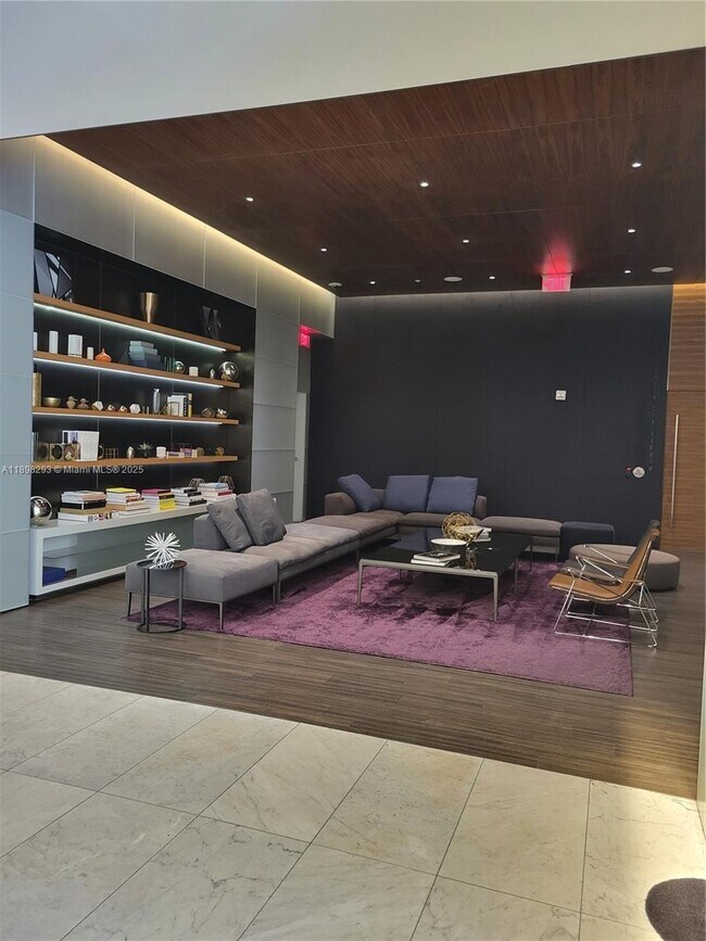 Building Photo - 88 SW 7th St