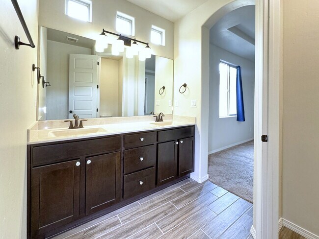 Building Photo - You Found a Nearly New Home For Rent!