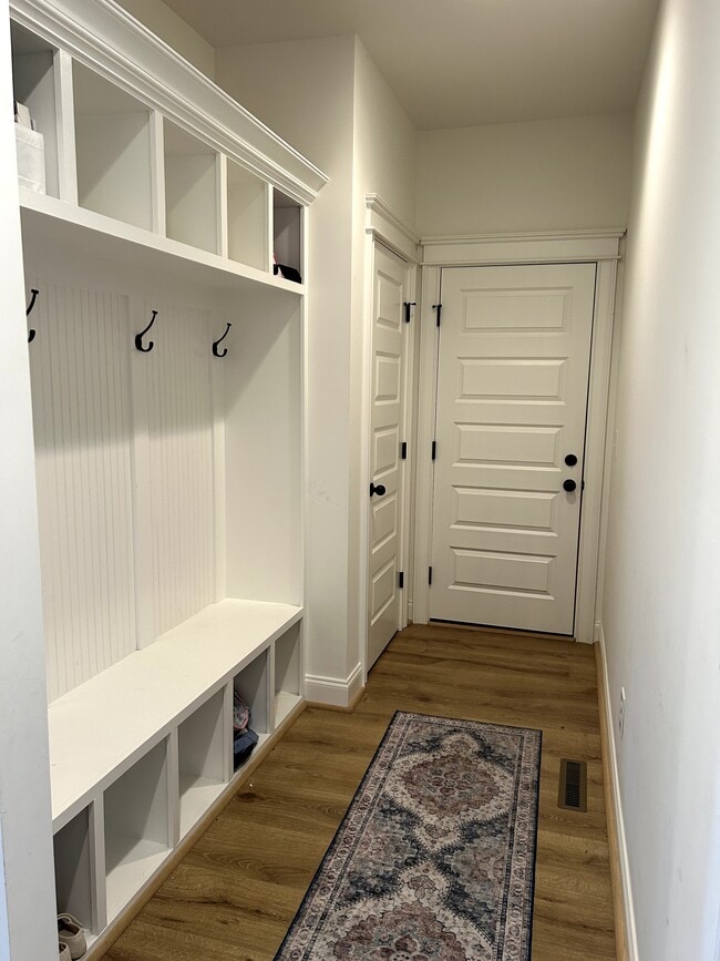 Building Photo - 1000 Alrich Ct