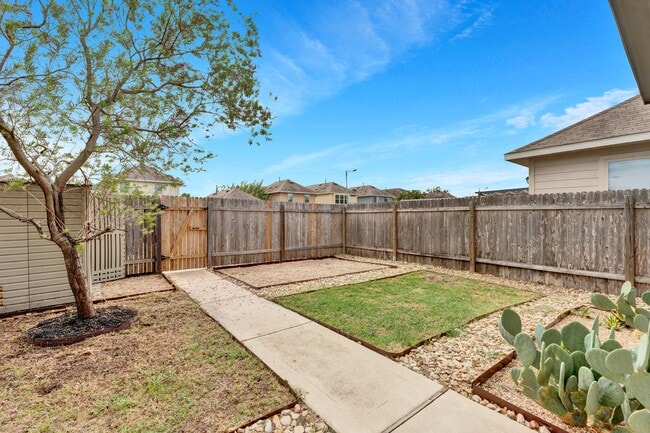Building Photo - 4519 Esper Ln