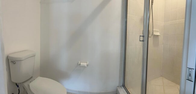 Building Photo - 10253 Vía Hibiscus