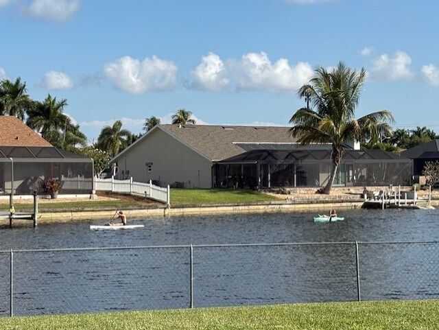 Bring your kyak or paddleboard. - 2321 SE 5th Ct