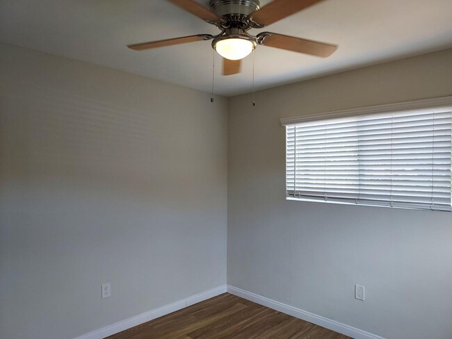 Building Photo - Santee -  2 Bedroom House w/Garage and Lar...