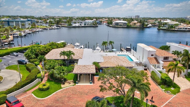 Building Photo - 100 Pelican Pointe Dr