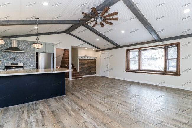 Building Photo - 1111 Cardinal Dr